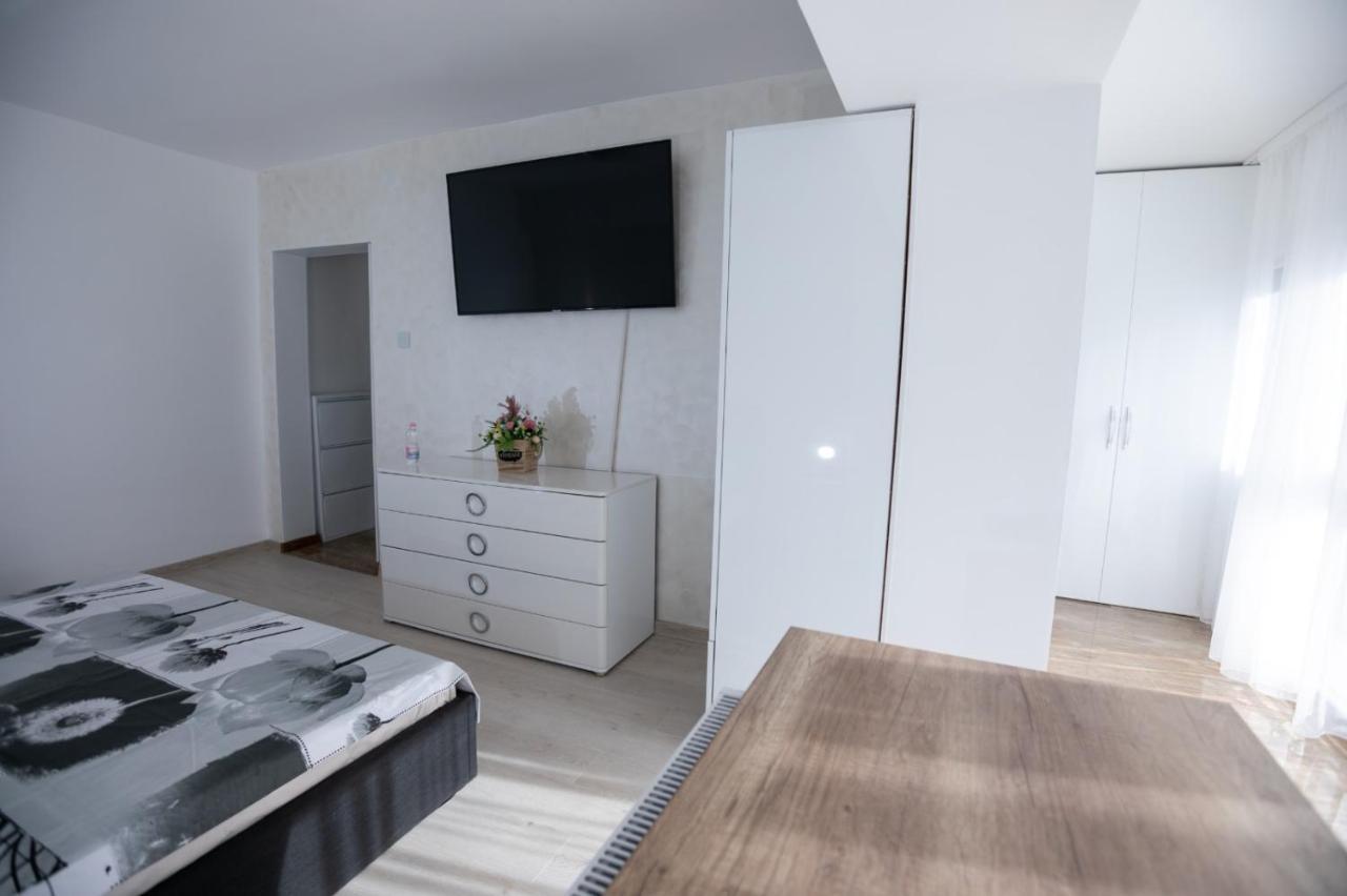 Apartament Central Târgu Jiu Extérieur photo
